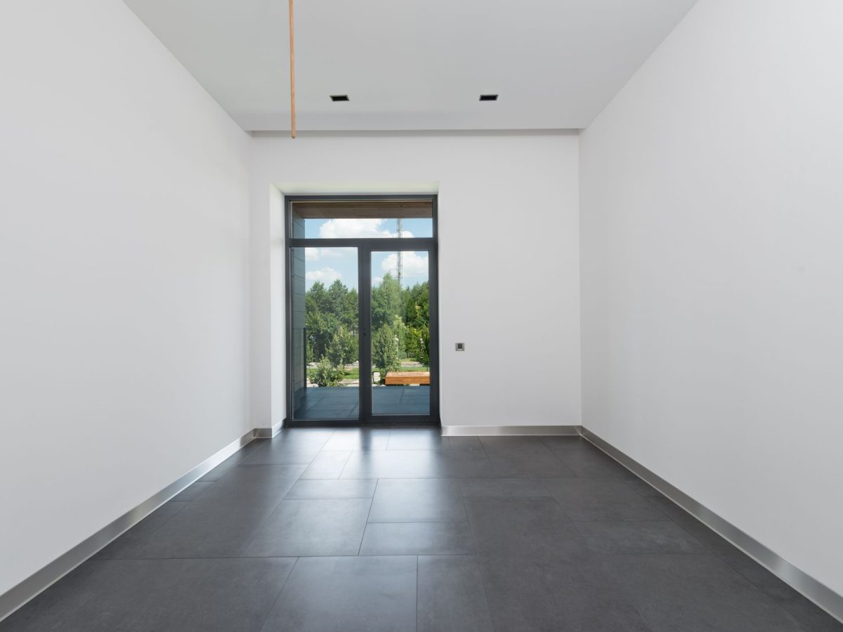 Carrelage grès cérame posé, vue zénithale